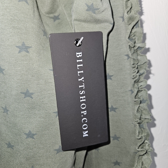 NWT! Billy T Shop Sweatshirt Women's Small Green Favorite Army Star Ruffle NEW - Picture 3 of 16
